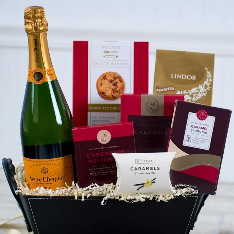 Champagne-Truffles-Gift-Basket-Veuve_03.webp